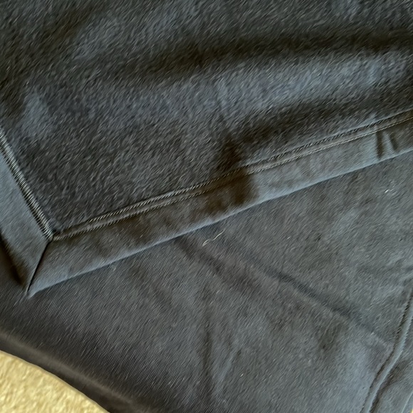 Blanket- Throw Blanket Gray Color, "Daftarian Group" 50/50 Cotton/Polyester NWOT - Picture 6 of 8